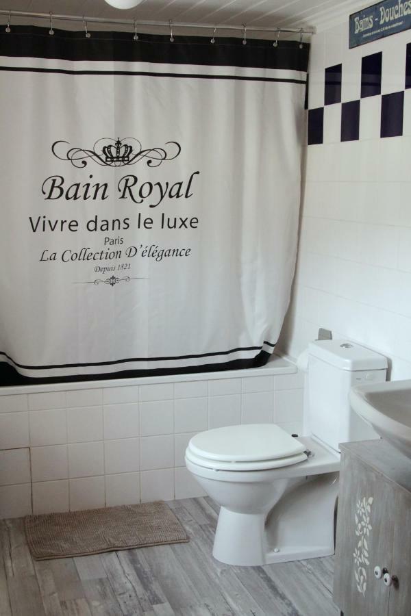 Chez Marraine Villa Sauvat Exterior foto